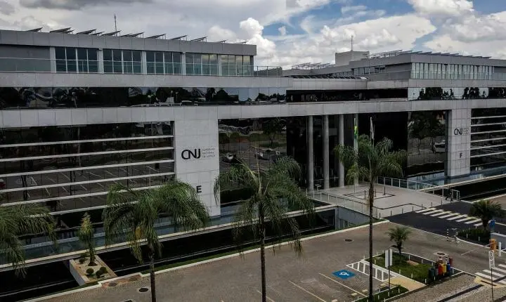 CNJ aprova o fim da aposentadoria compulsória para punir juízes