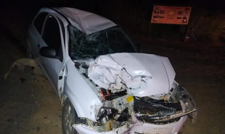 Colisão entre carro e motocicleta deixa dois feridos graves na MG-133, em Rio Pomba