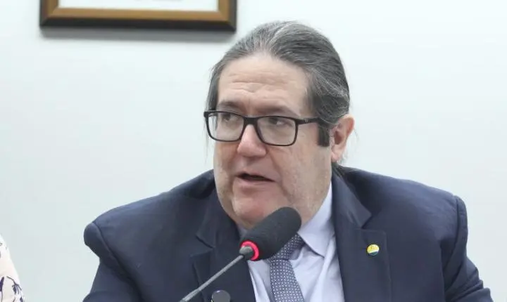 Comissão de Educação aprova política nacional para combater a evasão escolar