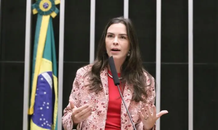 Criação do 'Orçamento Mulher' avança na Câmara para fiscalizar gastos públicos