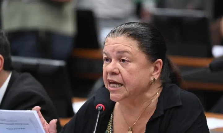 CCJ aprova desembarque fora da parada para mulheres e idosos à noite