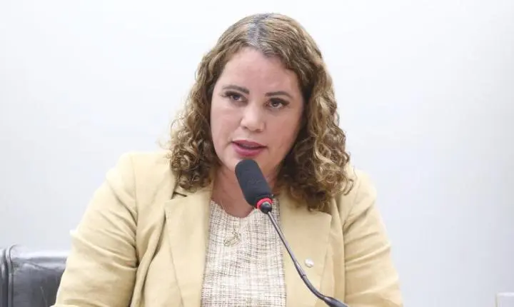 Comissão da Câmara aprova política nacional para a saúde na escola, fortalecendo integração com o SUS