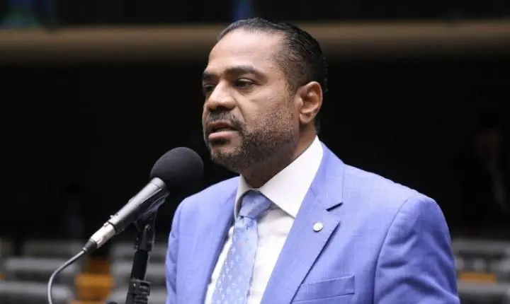 Comissão aprova inclusão de templos religiosos no Programa de Energia Renovável Social