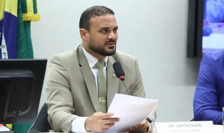 Comissão aprova porte de arma para corretores de imóveis na Câmara dos Deputados