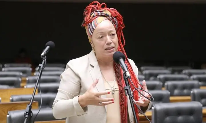 Comissão da Câmara aprova punição a organizadores de eventos esportivos por omissão contra discriminação