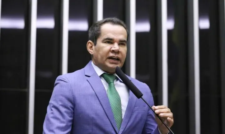 CCJ aprova verbas para qualificação profissional de pessoas com deficiência no setor cultural