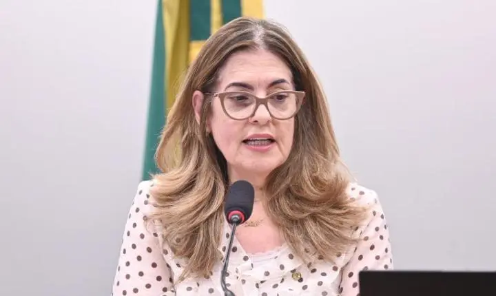 Comissão aprova novas regras para uniformes que garantem a dignidade dos trabalhadores
