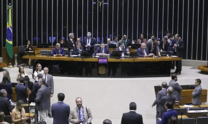 Congresso Nacional analisará 90 vetos presidenciais em sessão conjunta nesta quinta-feira
