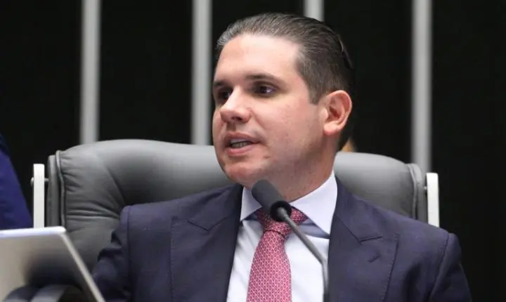 Congresso promulga o fim da escala 6x1 e aposentadoria especial para agentes