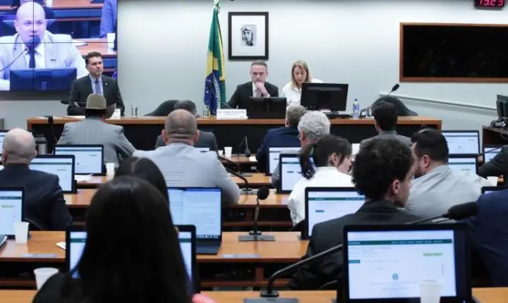 Conselho de Ética da Câmara vota parecer por suspensão do deputado Marcos Pollon