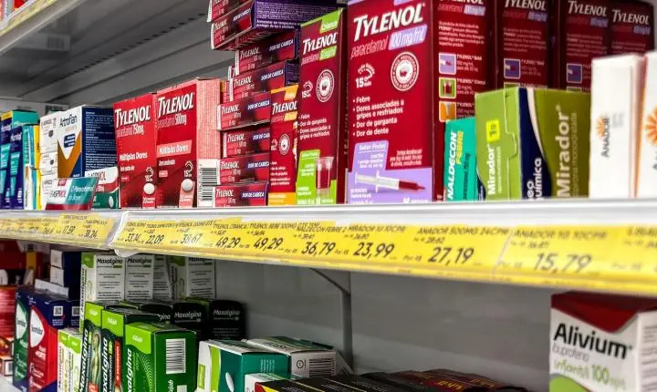 CRF-SP pede investigação sobre venda de medicamentos em máquinas automáticas