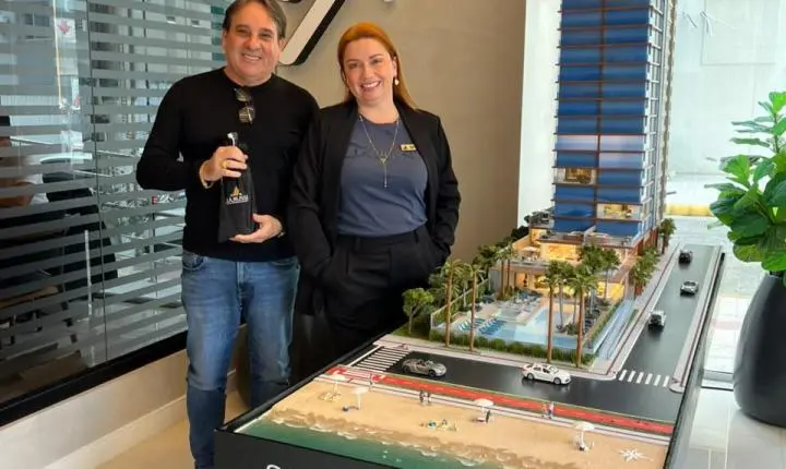 Construtora de SC cria edição especial de vinho para homenagear 300 corretores de imóveis
