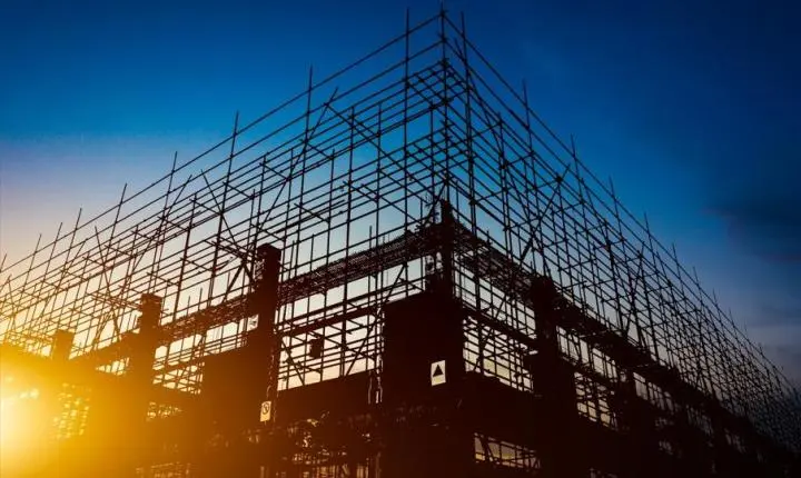 Custos da construção sobem quase 7% e movimentam crediário: operações para reformas crescem 20% em 2026
