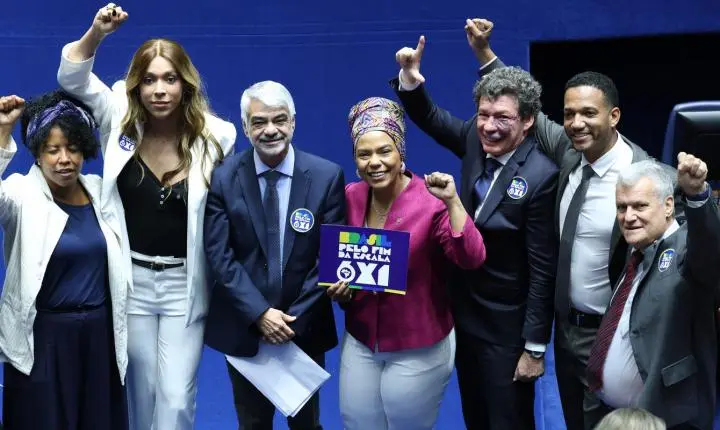 CUT celebra fim da escala 6x1 e CNI cobra revisão da PEC no Congresso