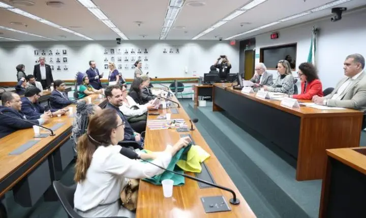 Debatedores na Câmara defendem o fortalecimento das ouvidorias externas das defensorias públicas