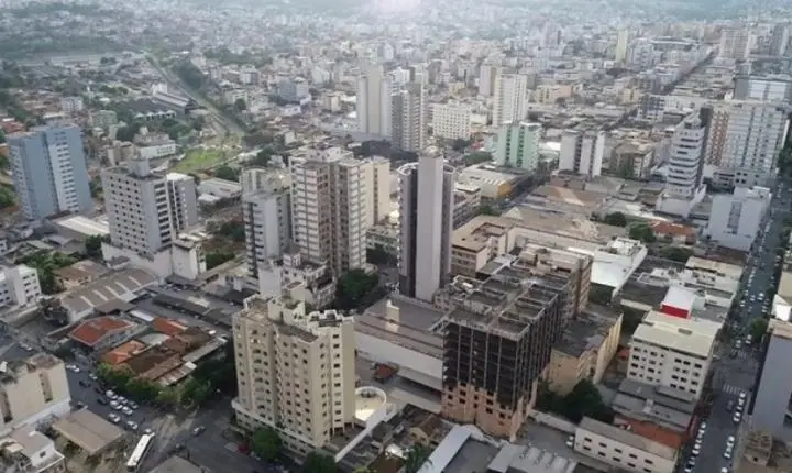 Divinópolis se destaca como a primeira cidade com nível pleno de liberdade econômica em Minas Gerais