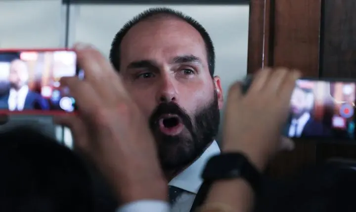 Eduardo Bolsonaro entra em lista de prisão pendente após ordem do STF