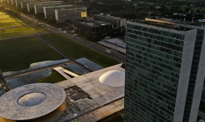Eleições 2026: entenda o papel de senadores e deputados no Legislativo