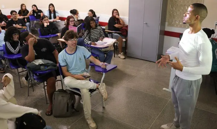Inscritos no Enem 2026 devem escolher idioma da prova até 18 de outubro