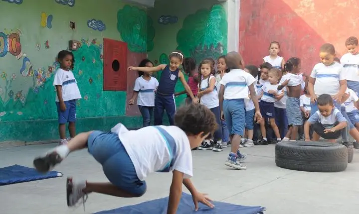 Escolas públicas têm até sábado para regularizar pendências no FNDE
