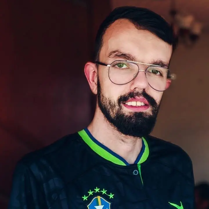 Ewertom Caldeira Rodrigues