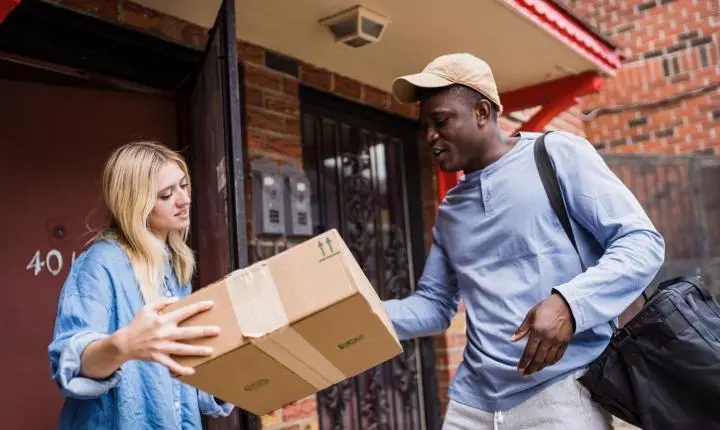 Experiência pós-compra no e-commerce melhora e reclamação de entrega cai de 20% para 8%