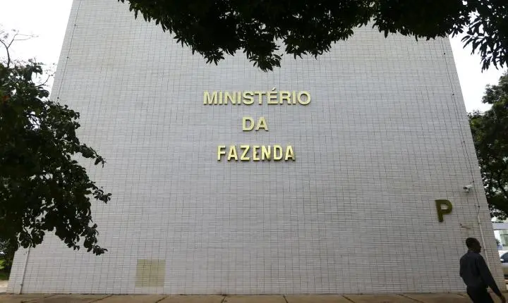 Ministério da Fazenda alerta sobre site falso do Novo Desenrola que busca aplicar golpes em quem busca renegociar dívidas