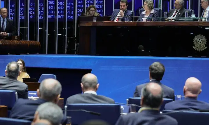 Fim da escala 6x1 avança no Senado: veja o cronograma de votação
