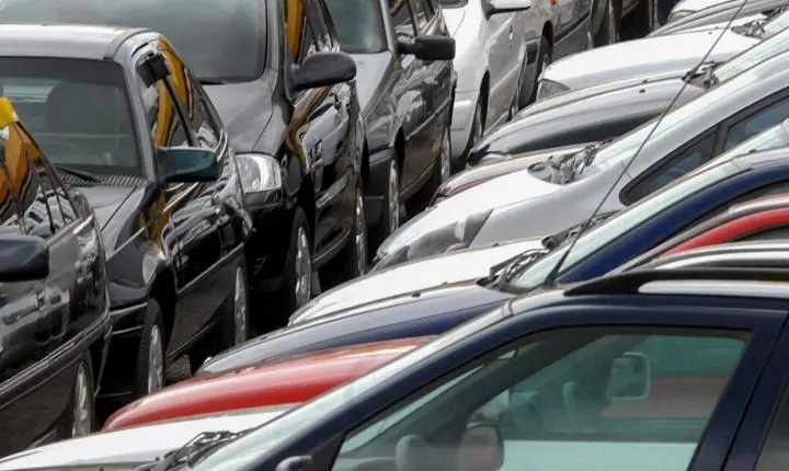 Financiamento de veículos no Brasil cresce 11,8% em abril, revela Trillia