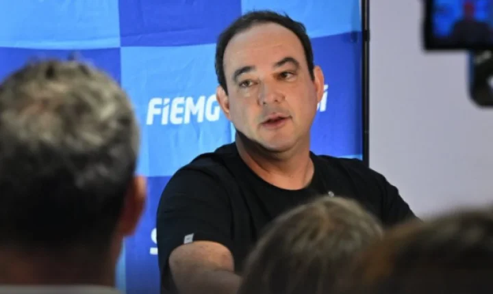 Flávio Roscoe anuncia Charlles Evangelista como candidato a vice ao Governo de Minas