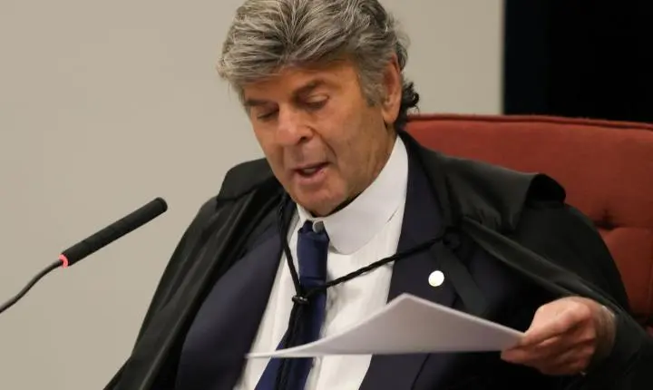 Luiz Fux vai relatar ação sobre idas de Viviane Barci ao Senado