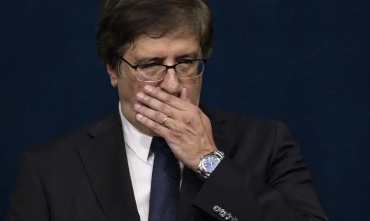 Paulo Gonet não identifica falta grave em caso de arma de Bolsonaro