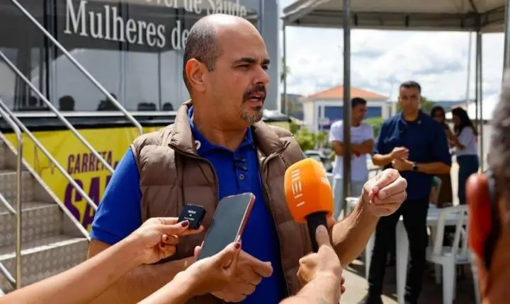 Governo de Minas e Azul oficializam parceria para retomada de voos entre Belo Horizonte e Diamantina