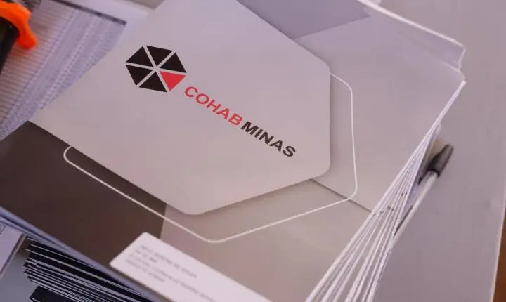 Governo de Minas entrega títulos de regularização fundiária em União de Minas