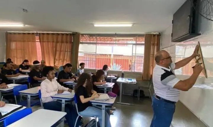 Governo de Minas nomeia 200 novos servidores para a educação; chamadas do concurso já passam de 7 mil