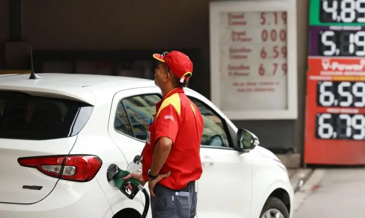 Governo propõe uso de receitas de petróleo para desonerações de combustíveis