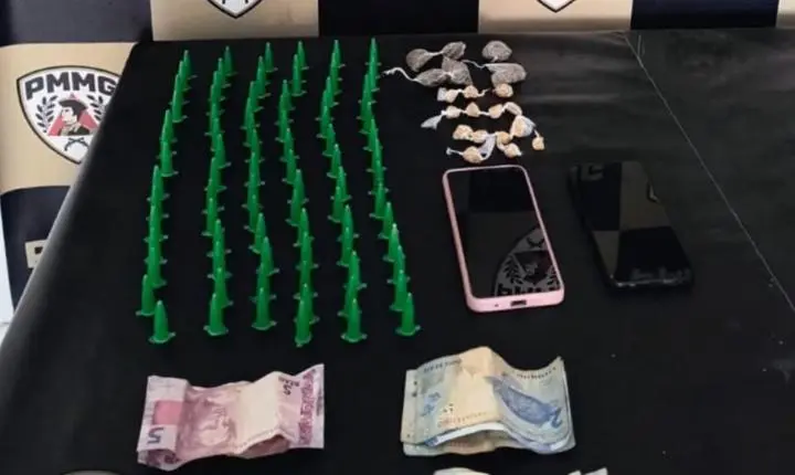 Grande ação da Polícia desarticula quadrilhas e apreende arsenal de drogas e armas em Minas Gerais