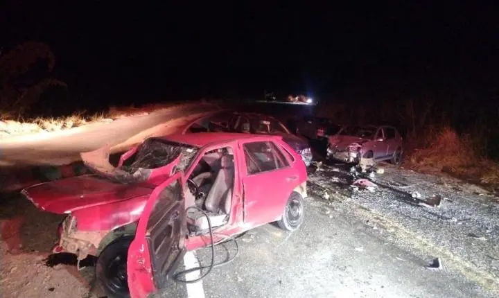 Homem morre após colisão frontal na MG-126 em Bicas