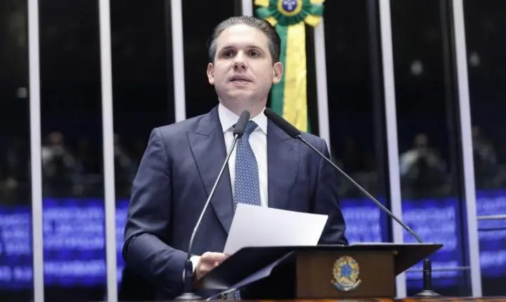Hugo Motta defende o fortalecimento das instituições através do diálogo