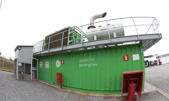 Incentivo à energia limpa e menor desemprego histórico impulsionam economia de Minas Gerais