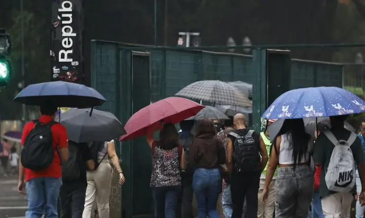 Inmet emite alerta para pancadas de chuva em diversas regiões do Brasil