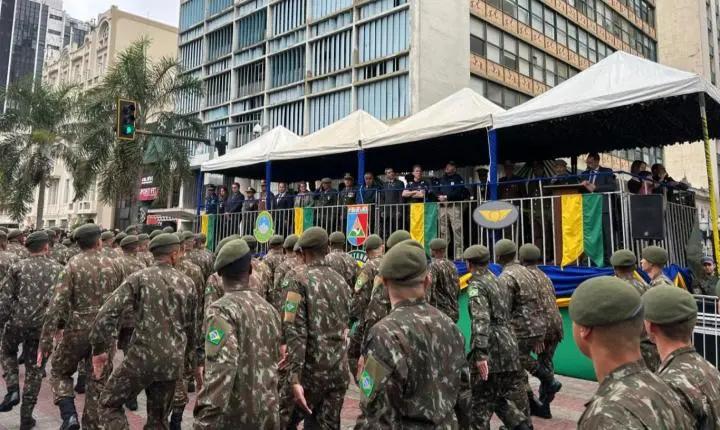 Juiz de Fora realiza tradicional desfile de 7 de Setembro com transporte gratuito em Juiz de Fora