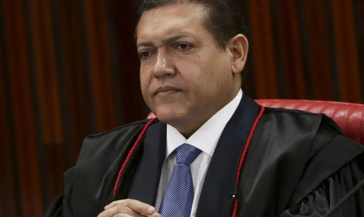 Presidente do TSE afirma que Justiça Eleitoral assegura votação pacífica