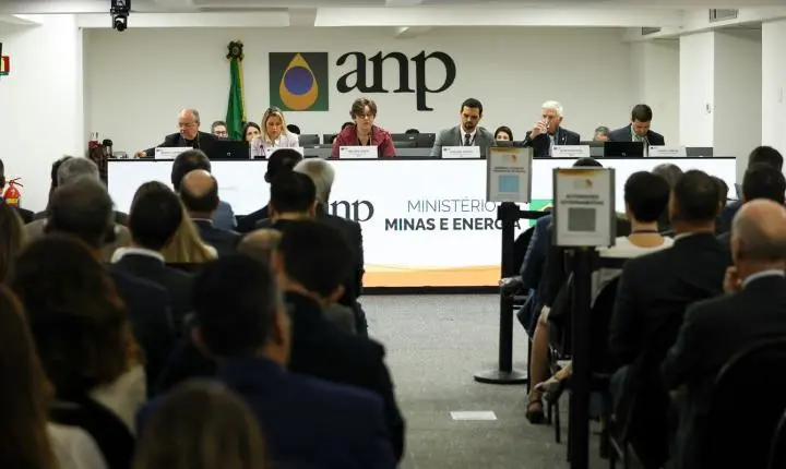 Leilão da ANP arrecada R$ 3 bilhões com a concessão de 49 blocos de petróleo