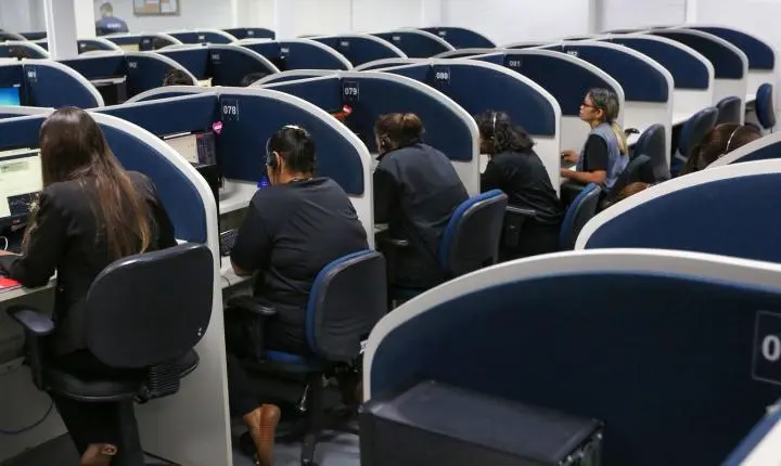 Ligue 180 registra mais de 1,5 mil denúncias de violência política contra a mulher