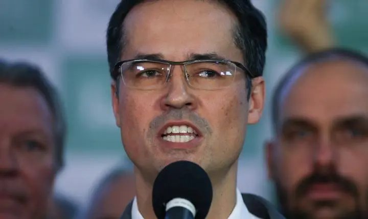 Maioria do TSE vota para manter suspensão de campanha de Deltan Dallagnol ao Senado