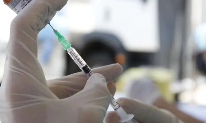 Campanha de vacinação em São Paulo aplica mais de 1 milhão de doses