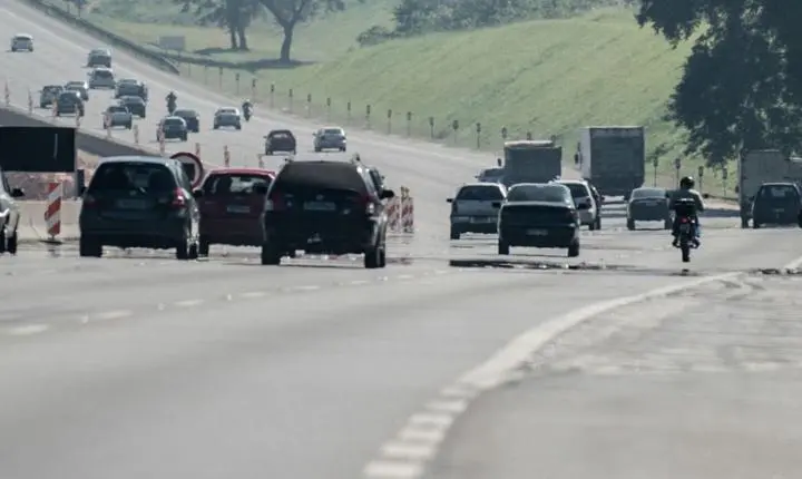 Reajuste nas tarifas de pedágio em mais de 30 rodovias paulistas entra em vigor nesta quarta