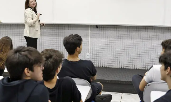 Mais de 625 mil candidatos realizam a Prova Nacional Docente neste domingo