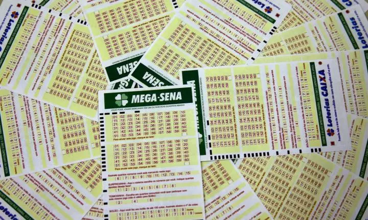 Mega-Sena acumula e sorteio principal atinge R$ 42 milhões